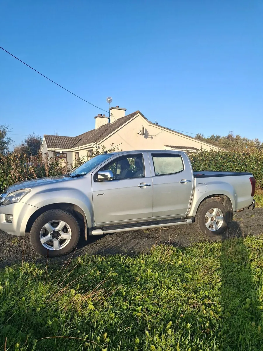 Isuzu D-Max 2015 - Image 1