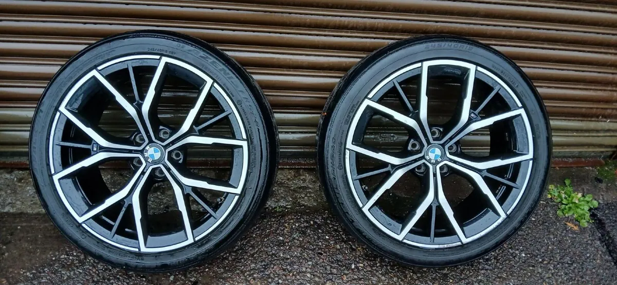 BMW 845M 19 inch Staggered Alloy Wheels - Image 3
