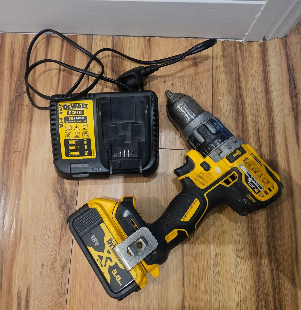 Dewalt drill, battery and charger €150