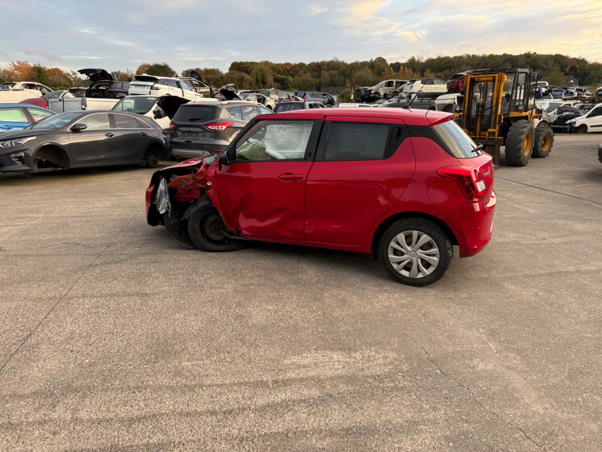 2020 Suzuki Swift 1.3 hybrid SZ3 - Image 4