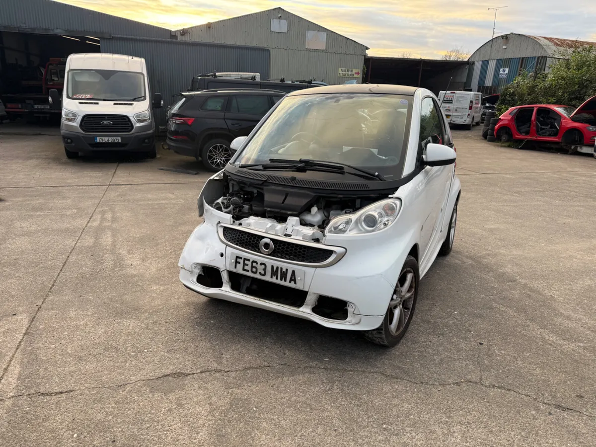2013 Smart Fortwo 1.0 Auto MDH  Edition 21 - Image 3