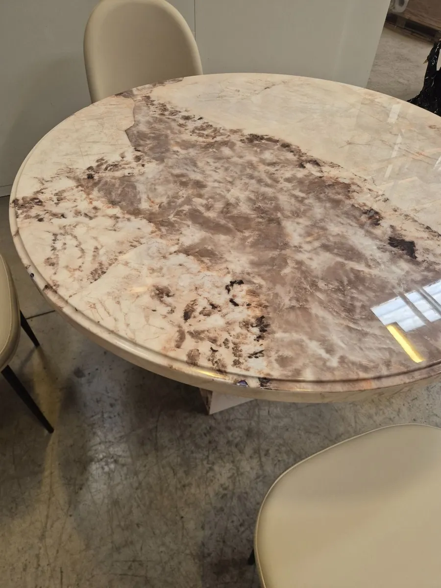 Dining table and chairs - Image 3