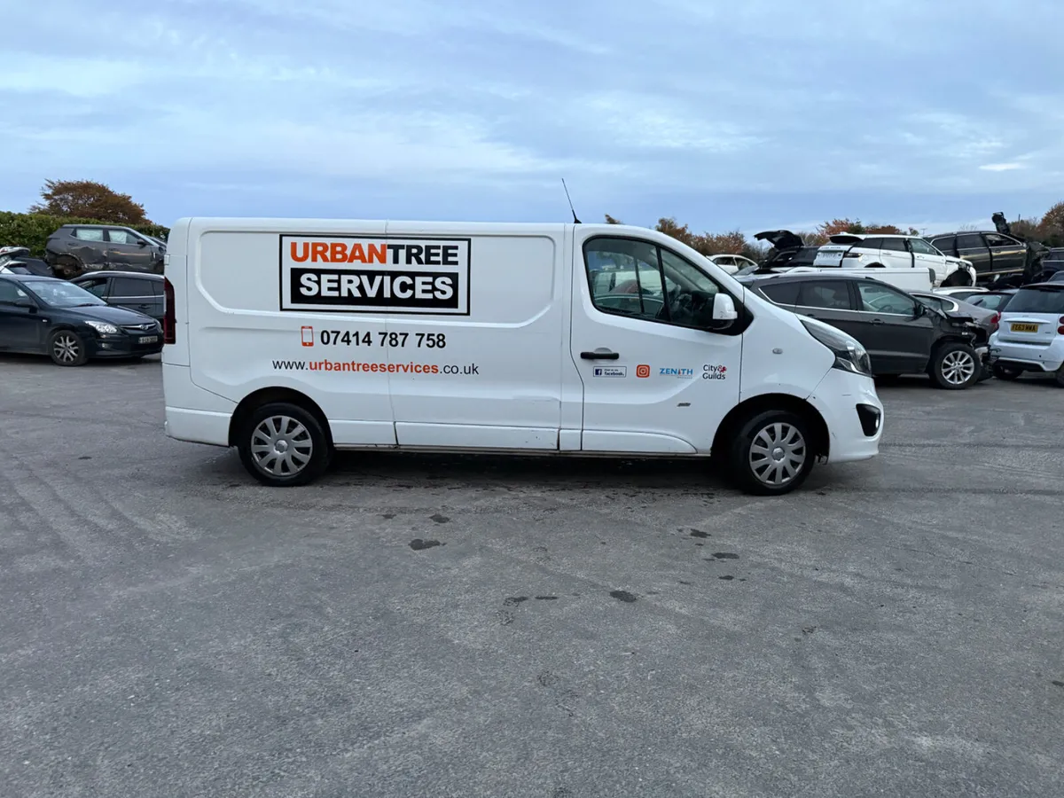 2016 Vauxhall Vivaro 1.6 CDTI Sportive - Image 3