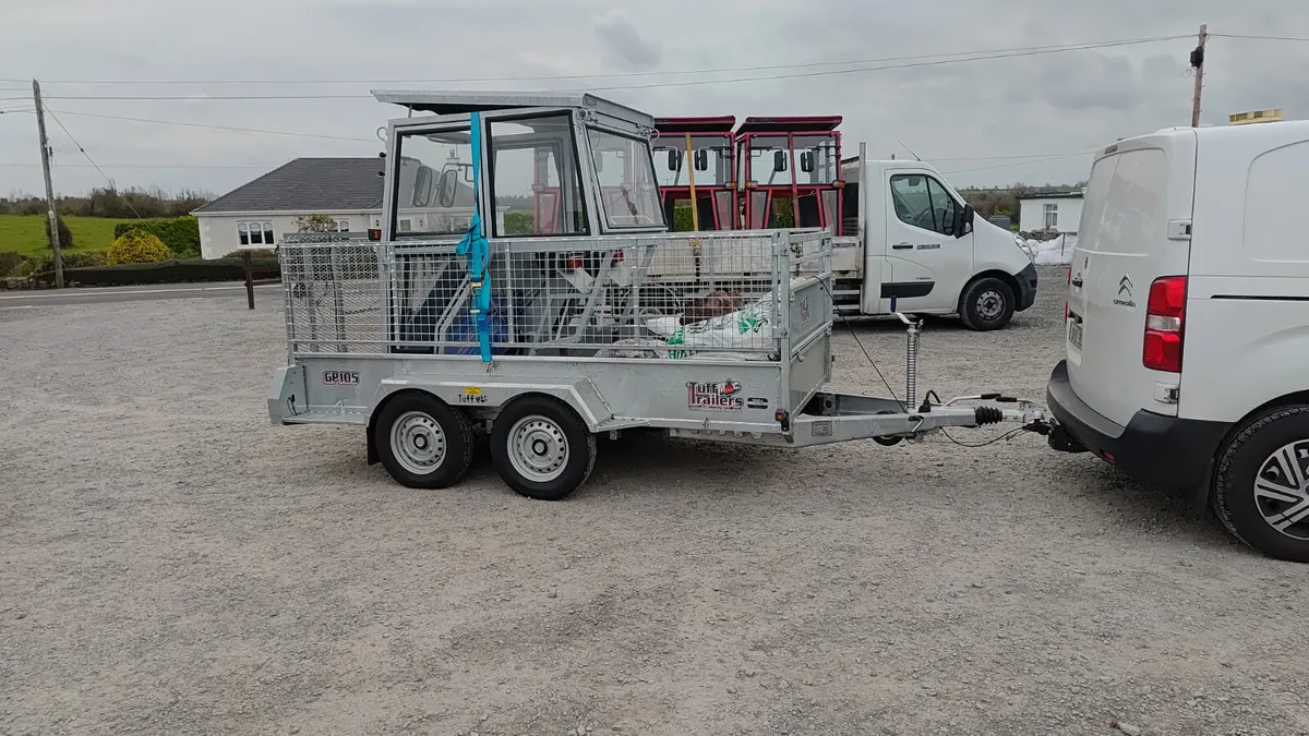 New cab mf ford - Image 1