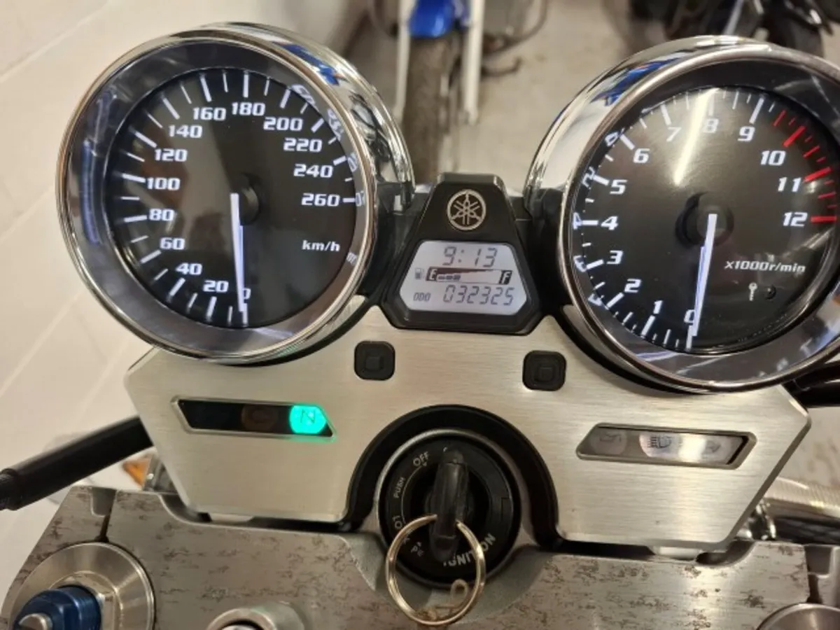 Yamaha XJR 1300 SP 2009 - Image 2