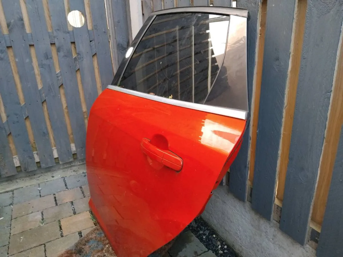 Ford focus door - Image 2