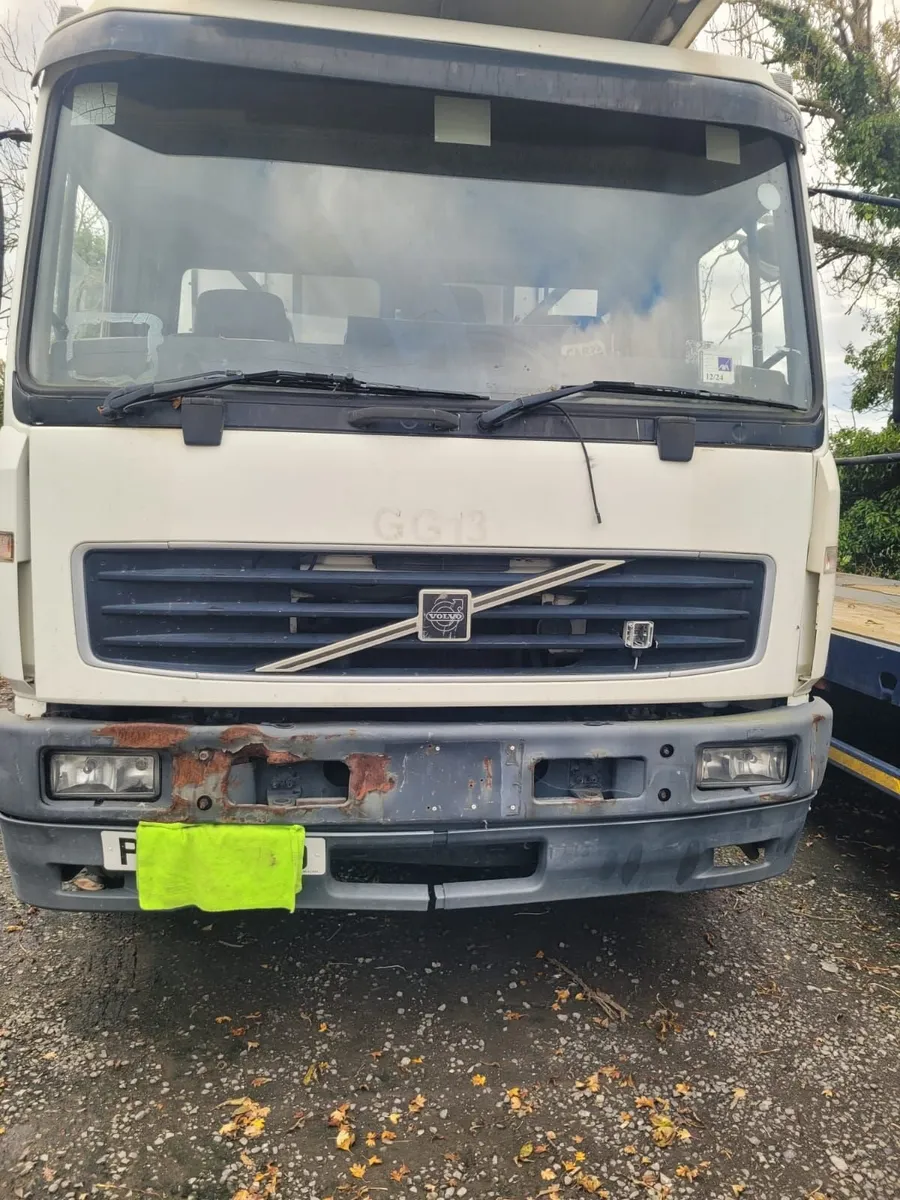 Volvo FL6 - Image 1
