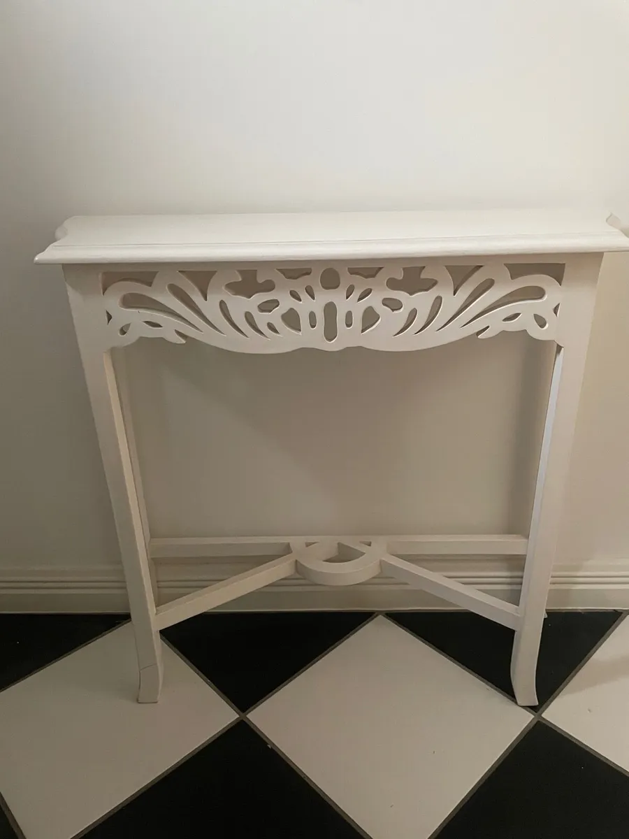 Console Table - Image 3