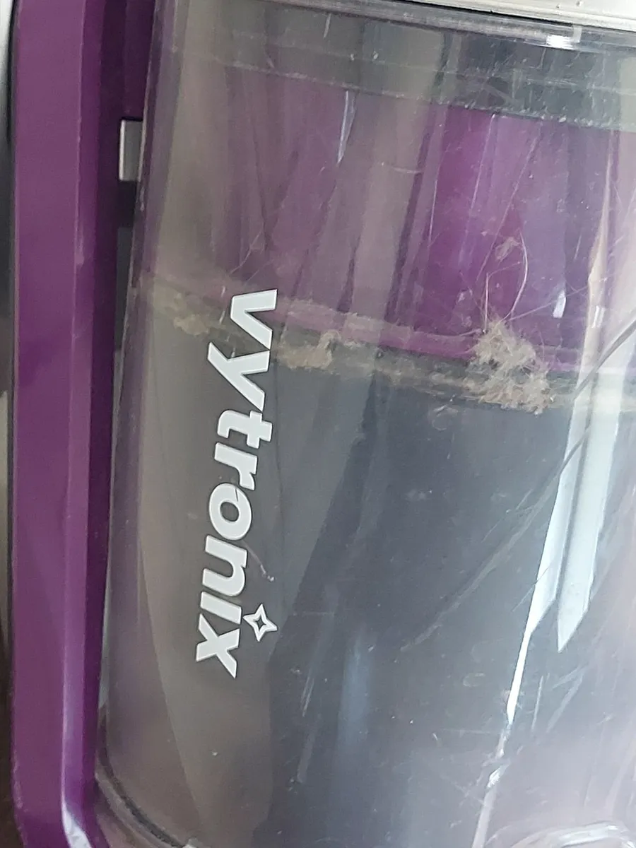 VYTRONIX Cyclonic Vacuum Cleaner, Model PET01 - Image 4