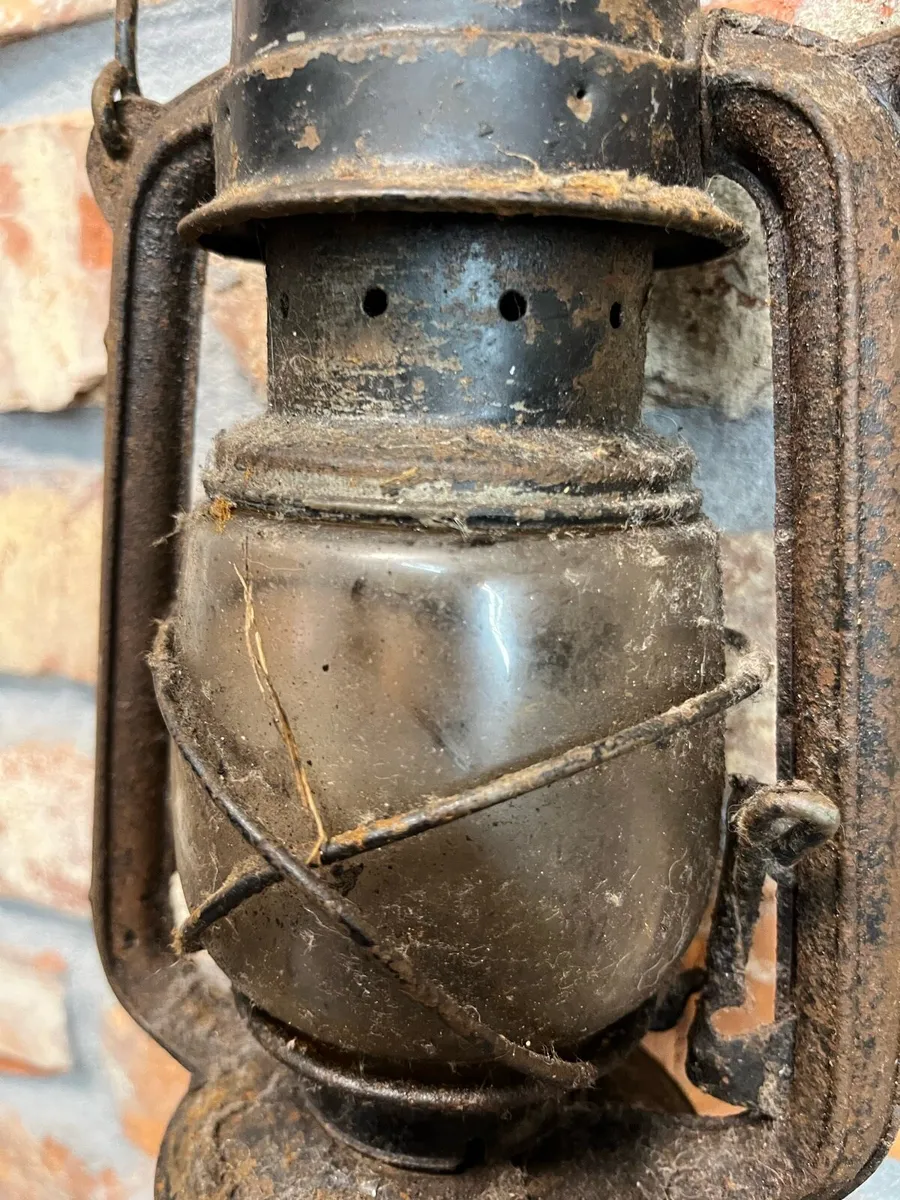 Vintage oil lamp - Image 2