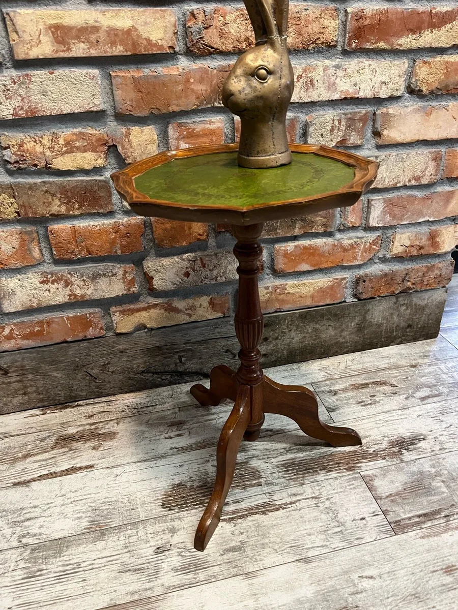 Vintage table - Image 1