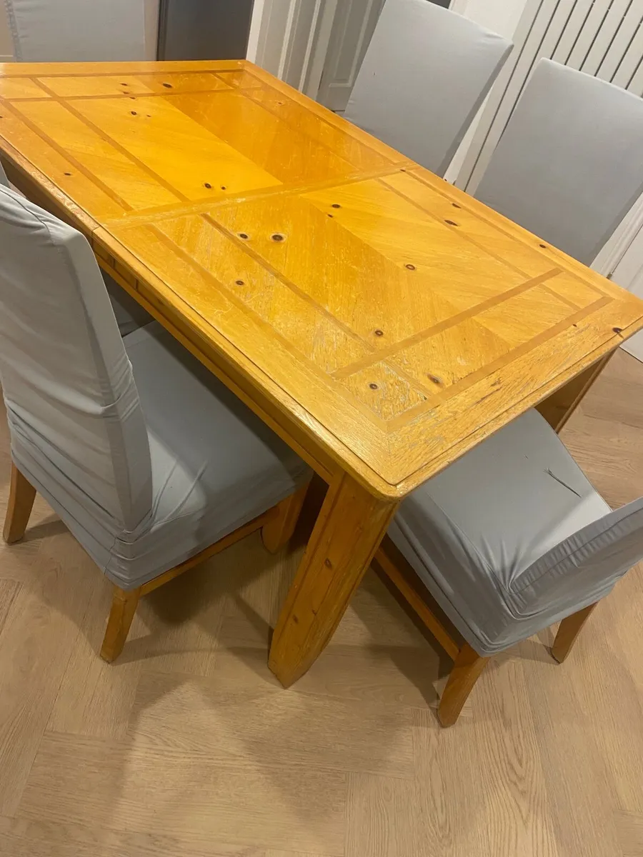 Large Extendable Wood Dining Table & 8 chairs - Image 4