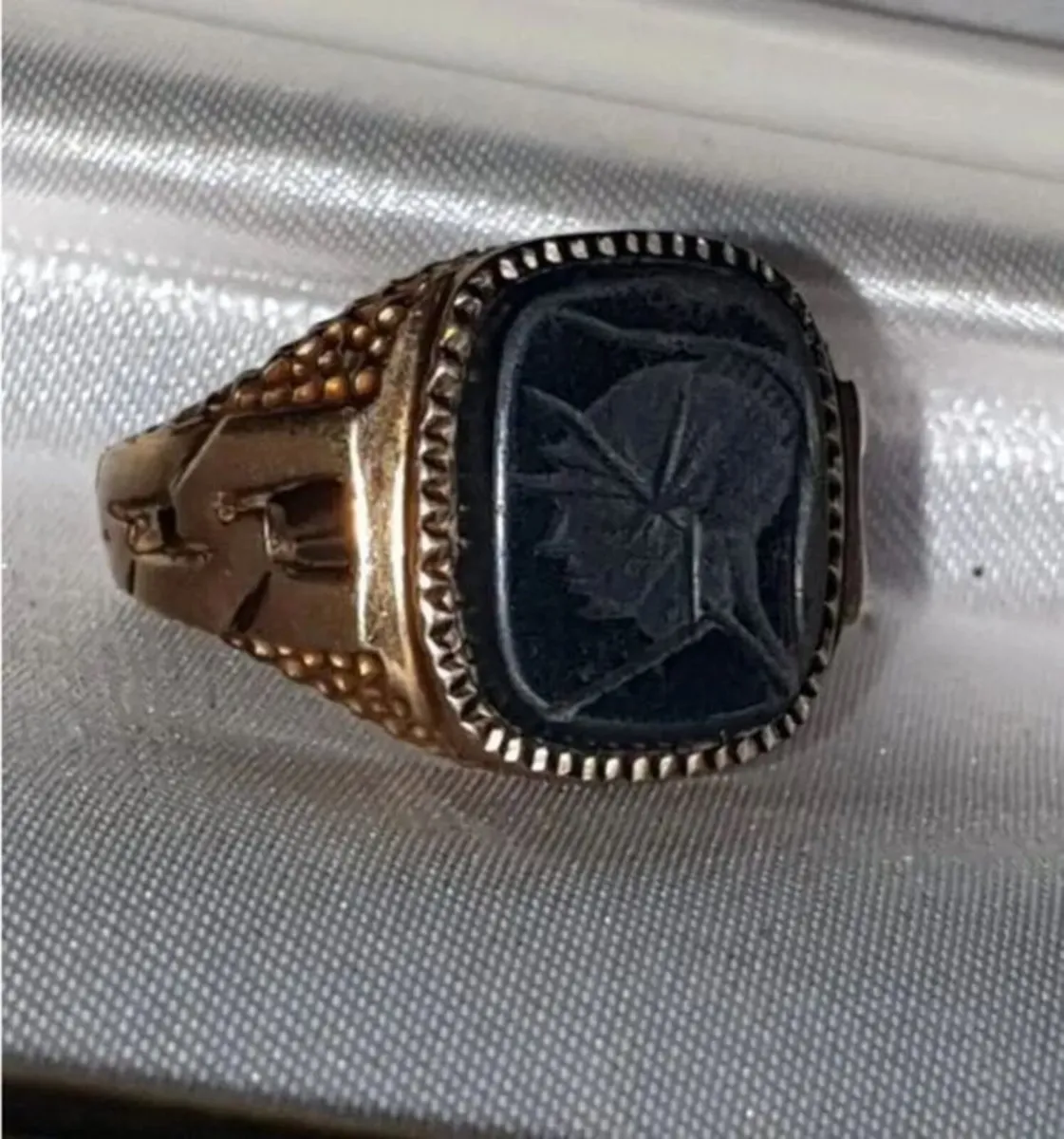 Vintage 9ct Gold Men’s Signet Ring - Image 3