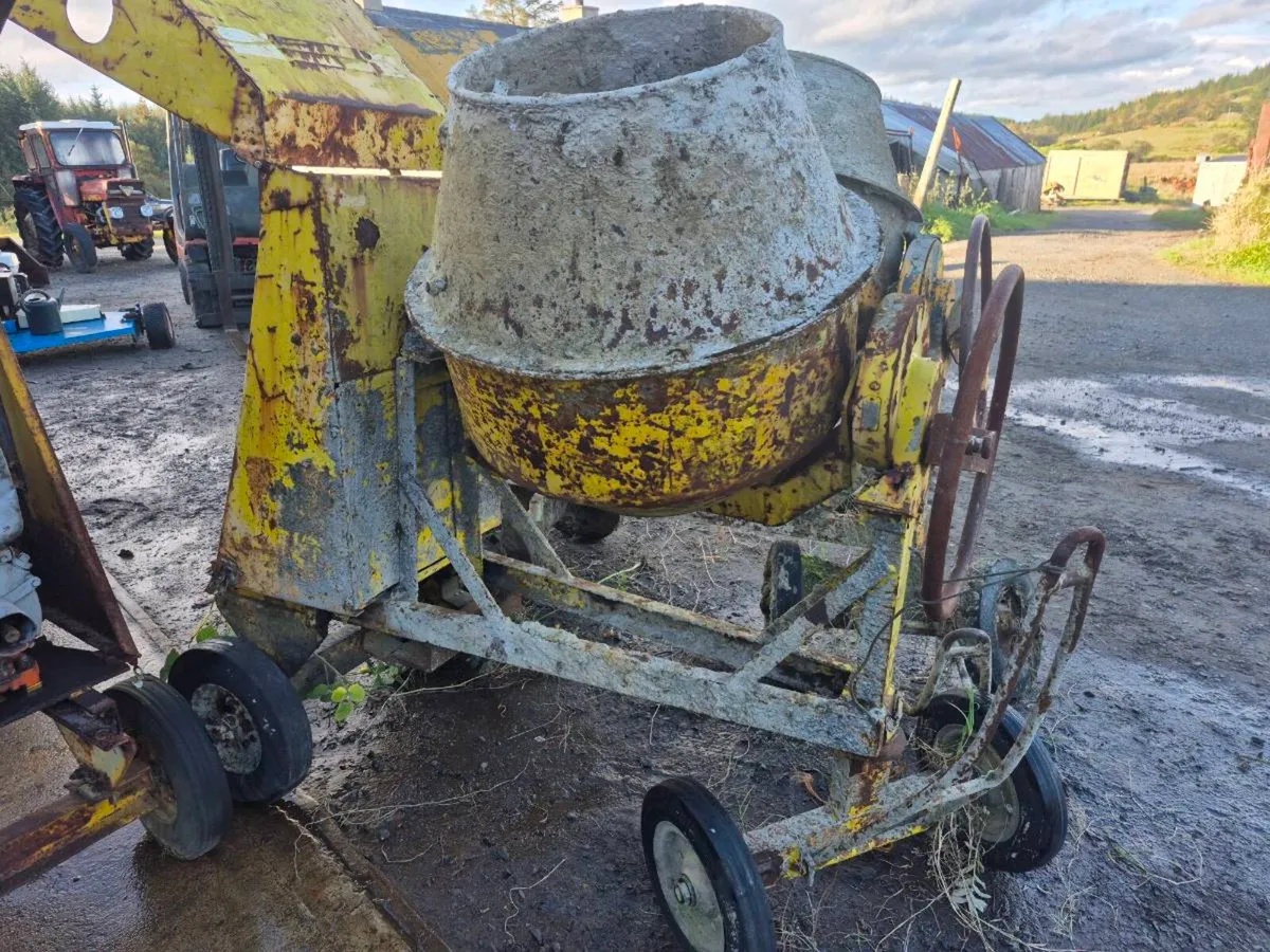 Benford diesel cement mixer