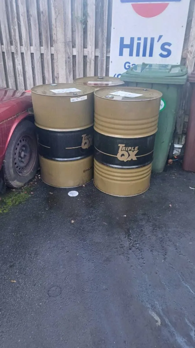 Barrels 200L