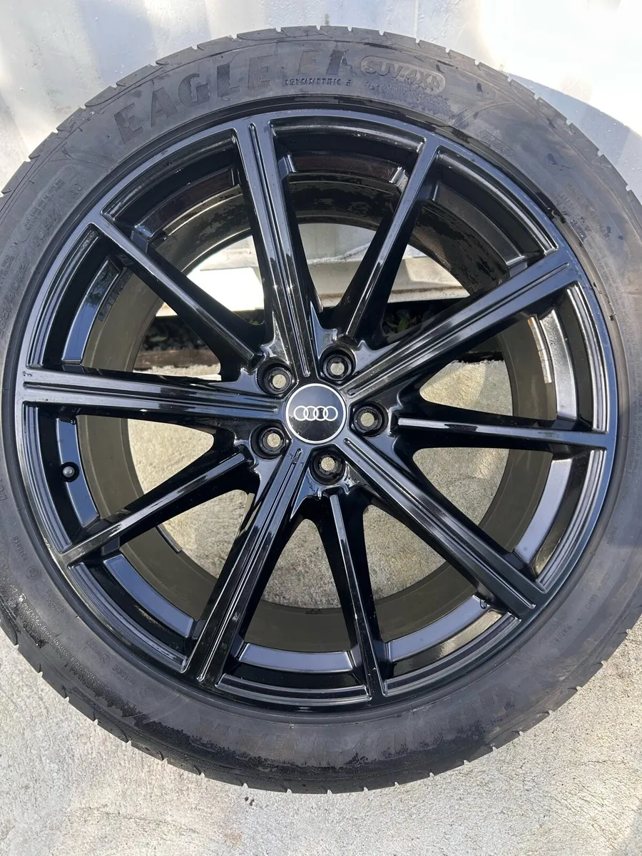 Genuine Audi Q7/SQ7 21” Alloy Wheels - Image 3
