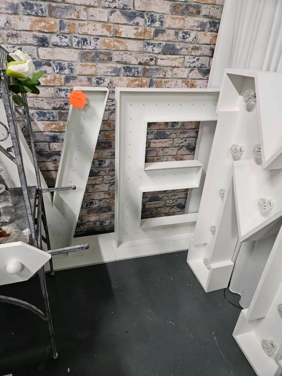 Light up letters 4ft high - Image 3