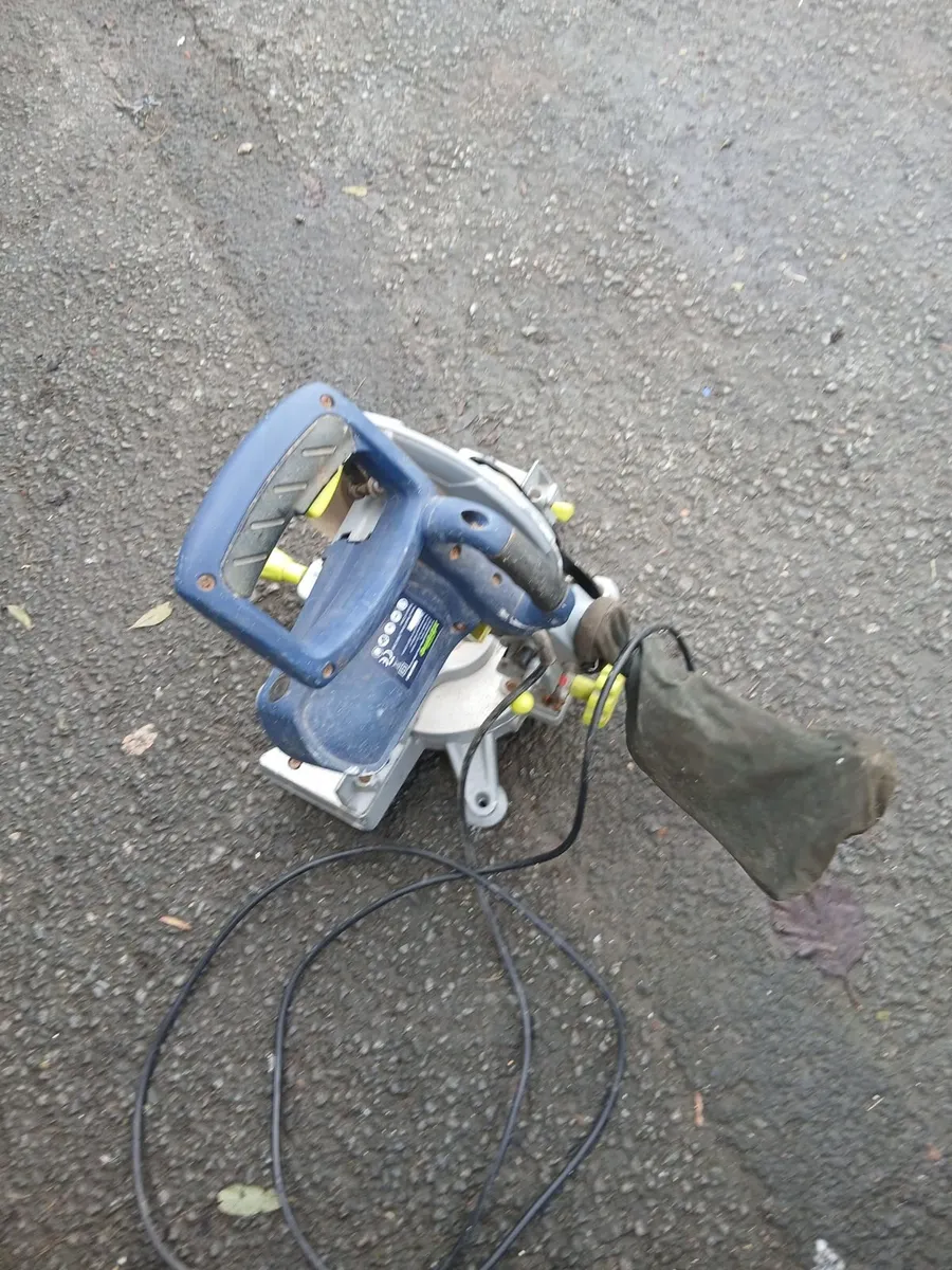 Chop saw working perfect priced 70e - Image 1