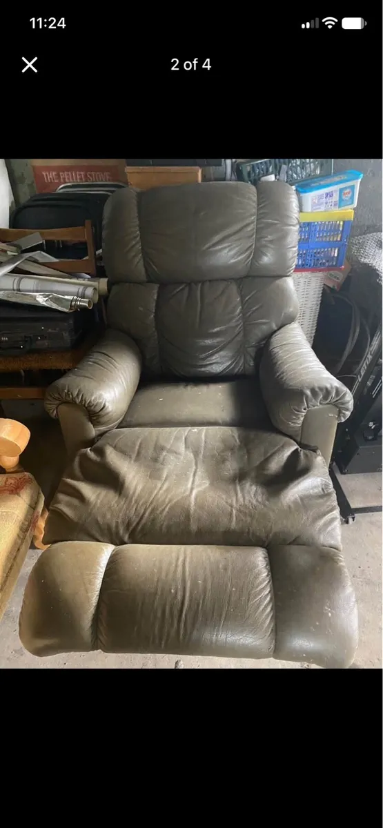 Reclining chair - Image 2