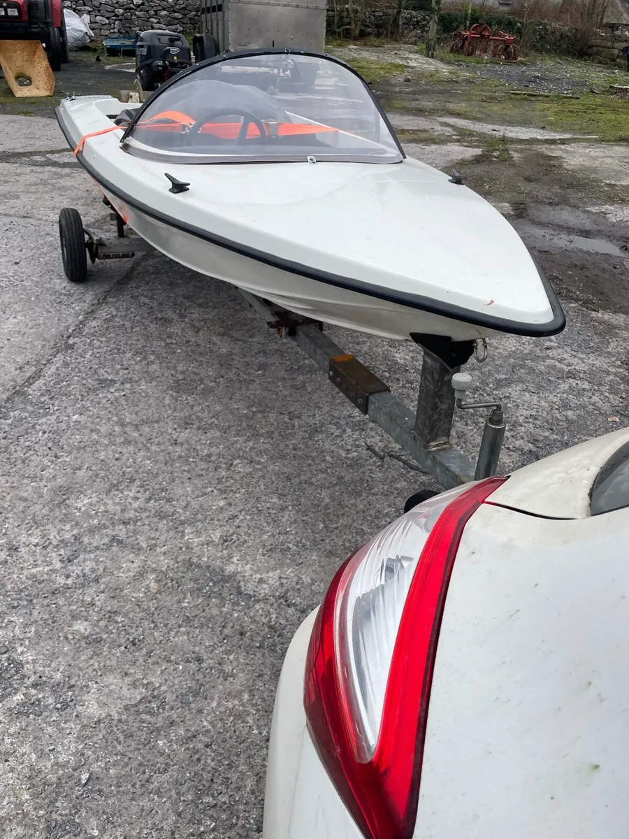 Speed boat - Image 1