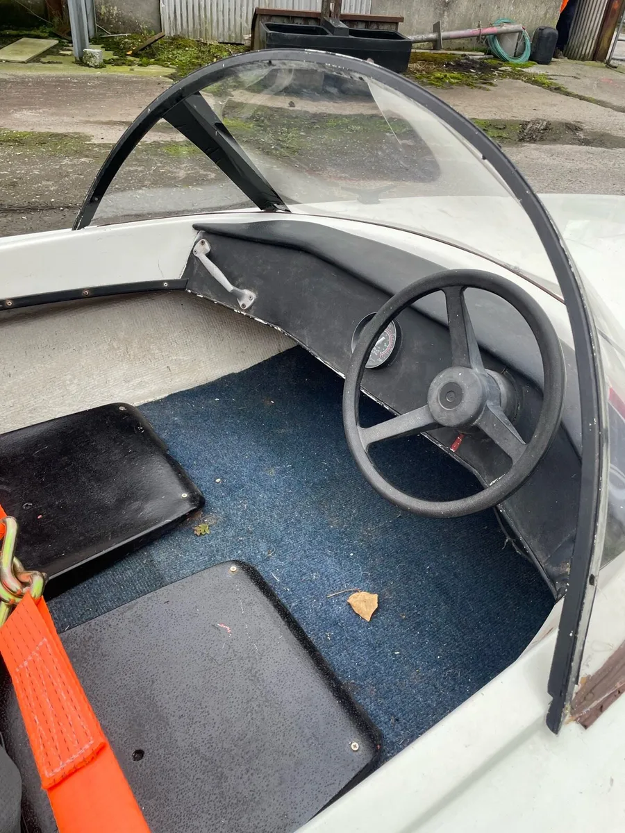 Speed boat - Image 2