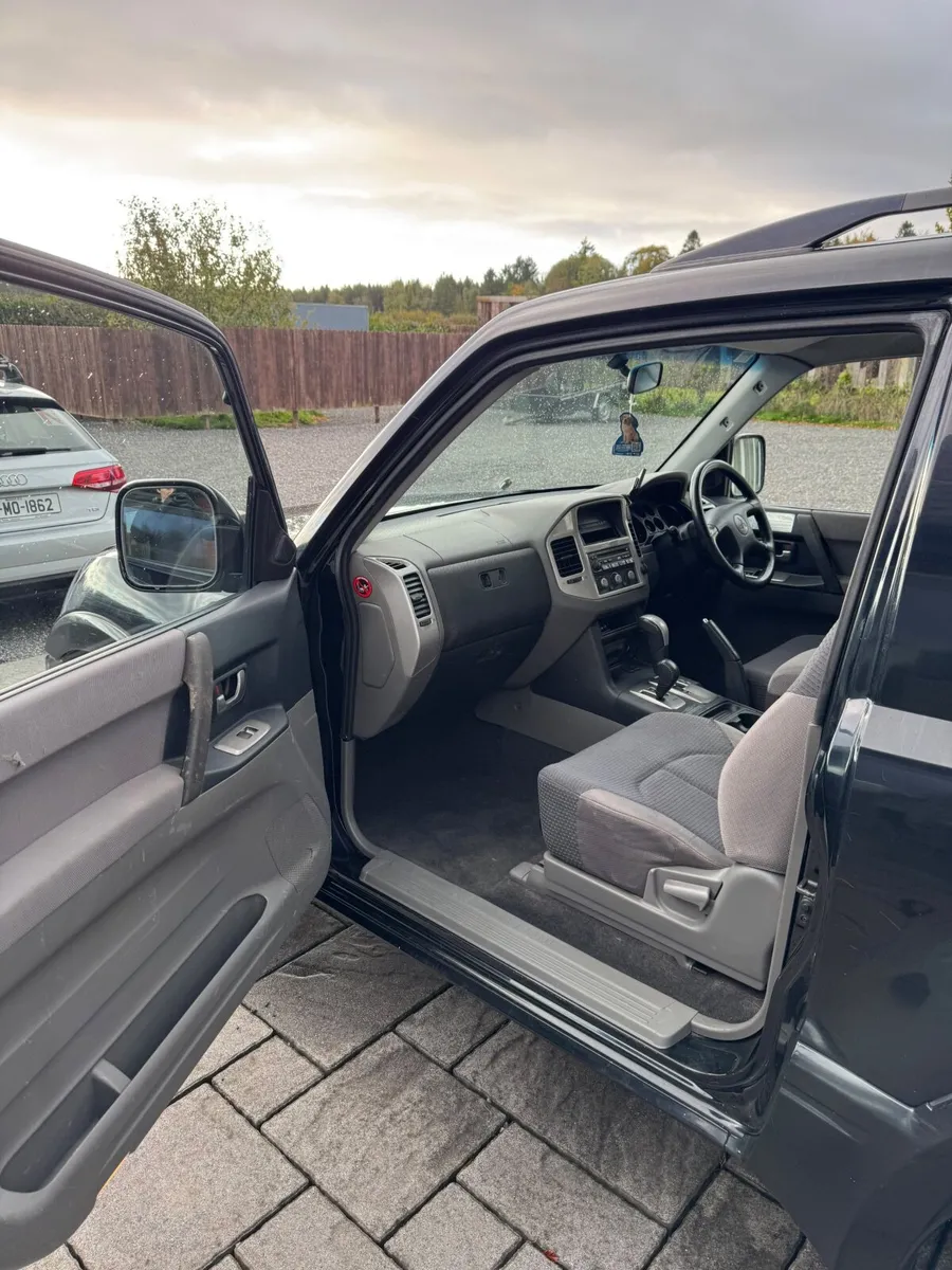 Mitsubishi Pajero 2006 - Image 3