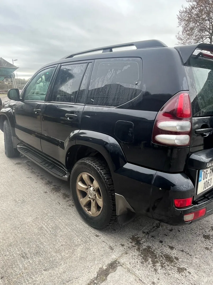 Toyota landcruiser 5seater - Image 1
