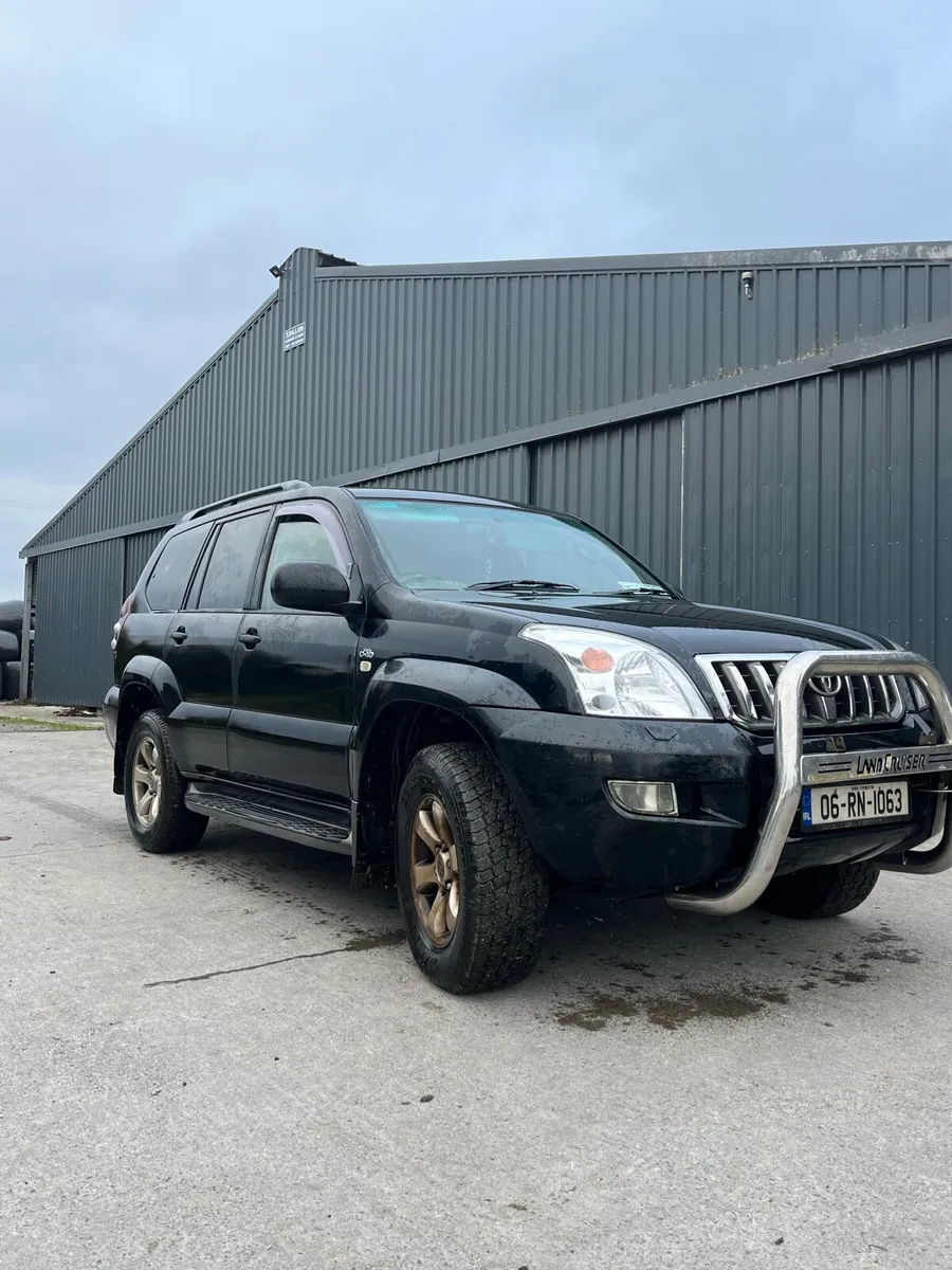 Toyota landcruiser 5seater - Image 3