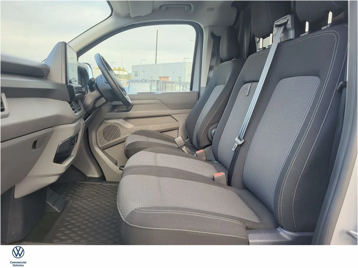 Volkswagen Transporter TRENDLINE LWB30 2.0TDI 150B - Image 4