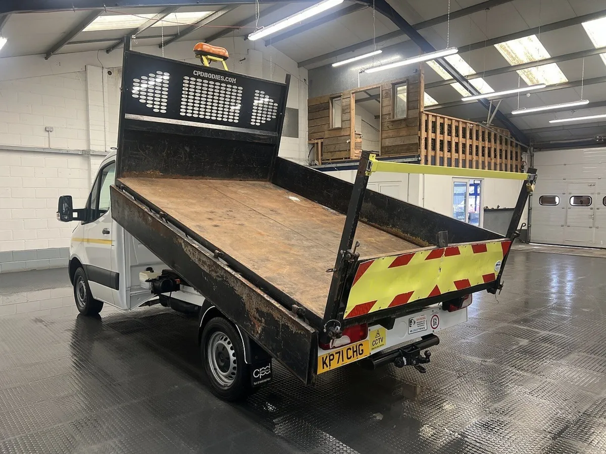 2021 Mercedes-Benz Sprinter Tipper Van - Image 2