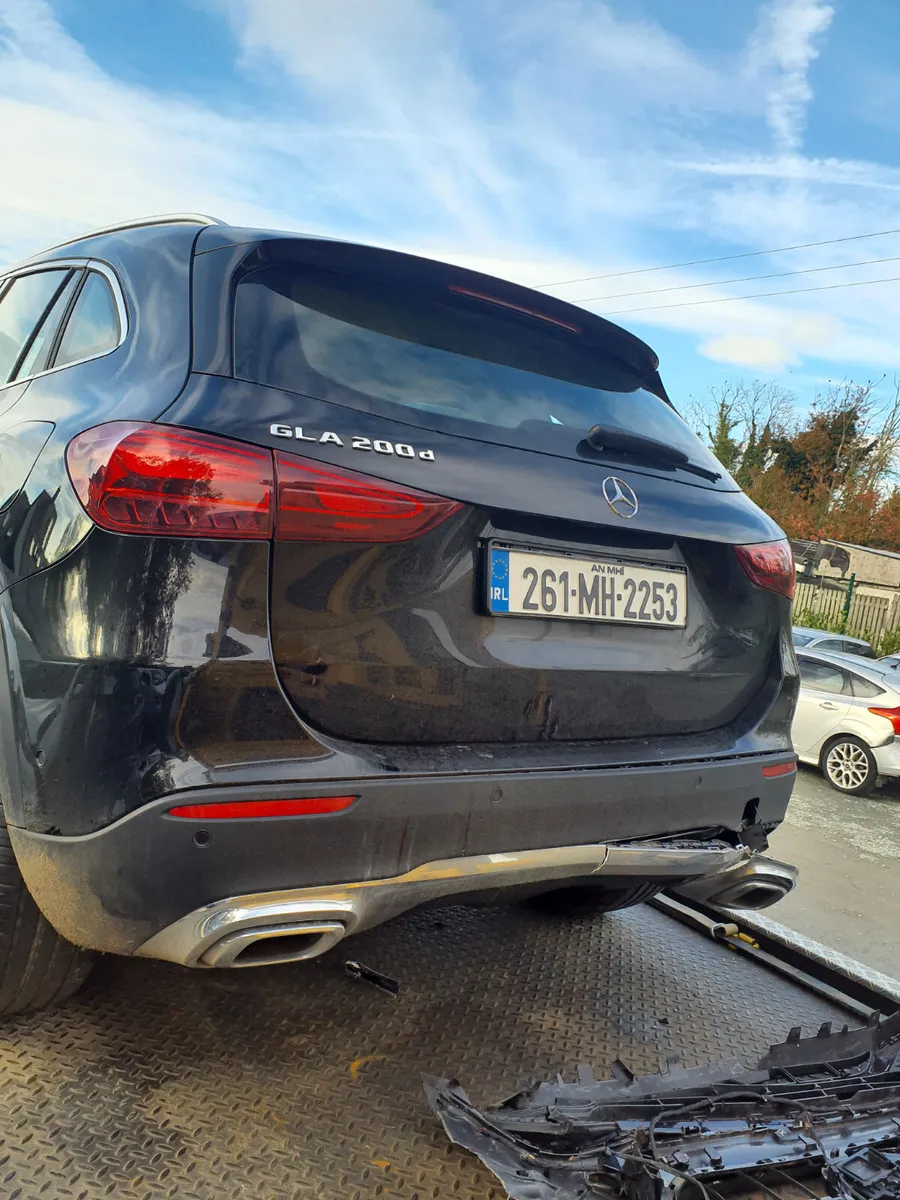Mercedes-Benz GLA 2026 - Image 1