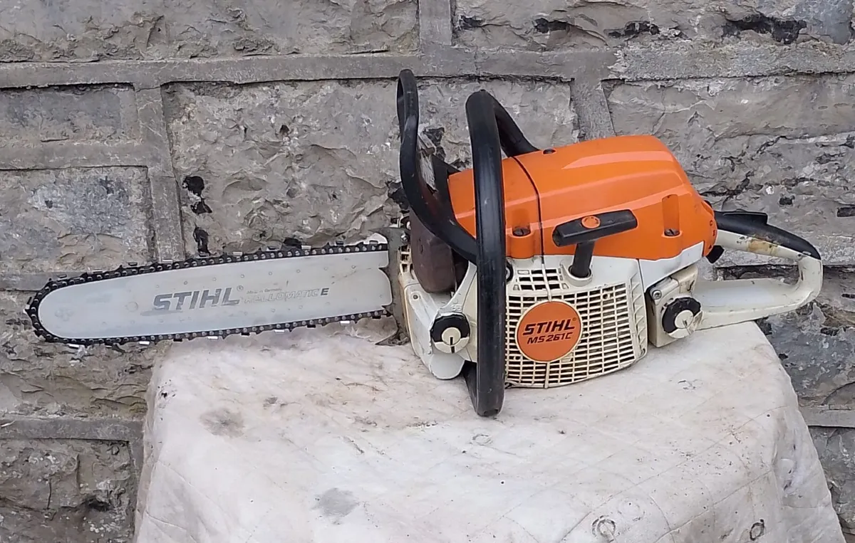 Stihl MS261C professional chainsaw - Image 1