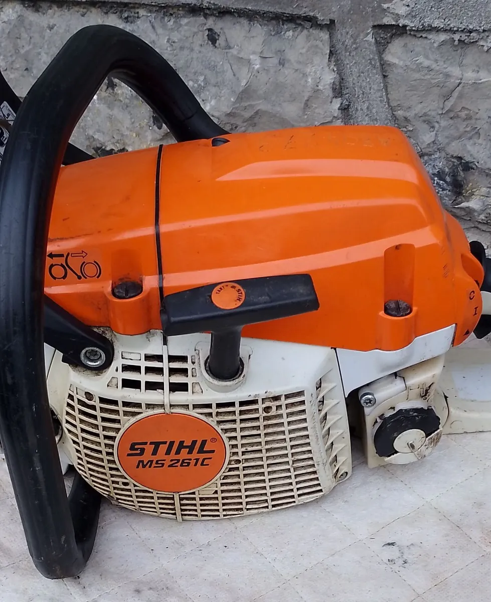Stihl MS261C professional chainsaw - Image 4