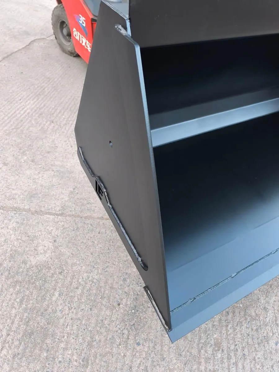 LF HD Premium Telehandler Bucket. Any Bracket. - Image 2