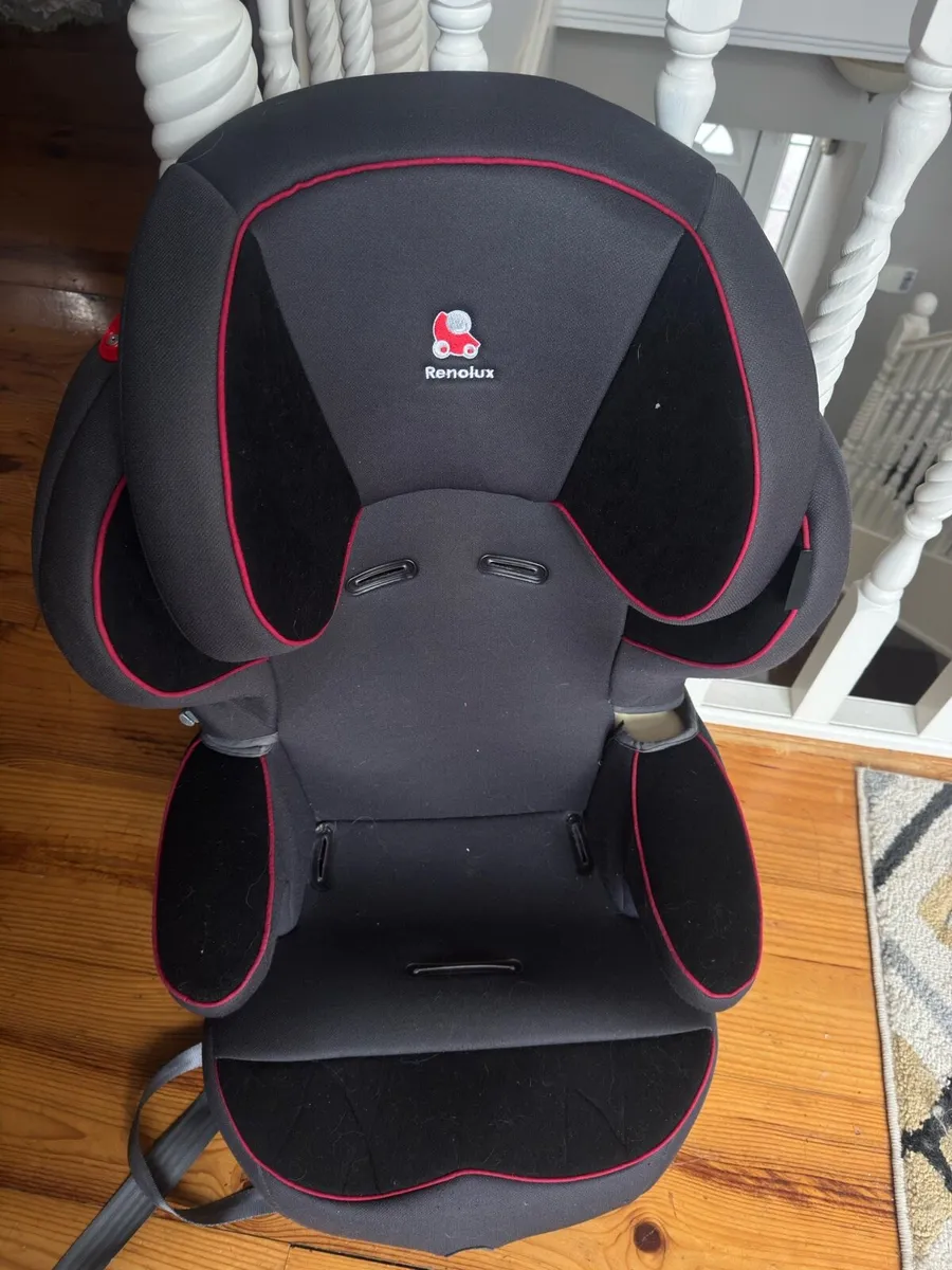 High back car seat (memory foam) Renolux brand - Image 1