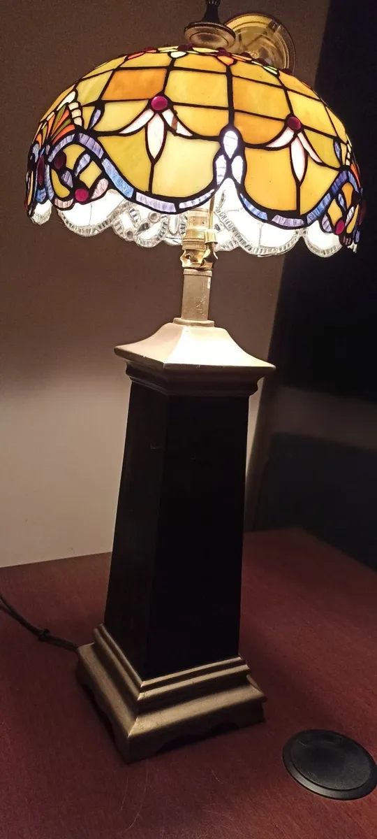 Tiffany Style Table Lamp - Image 4