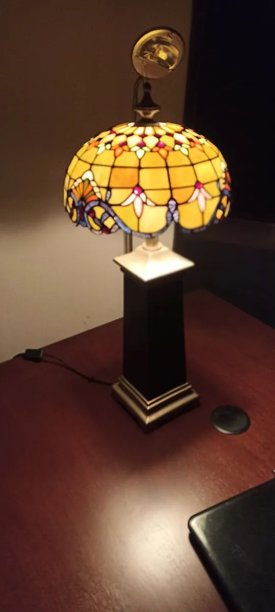 Tiffany Style Table Lamp - Image 2