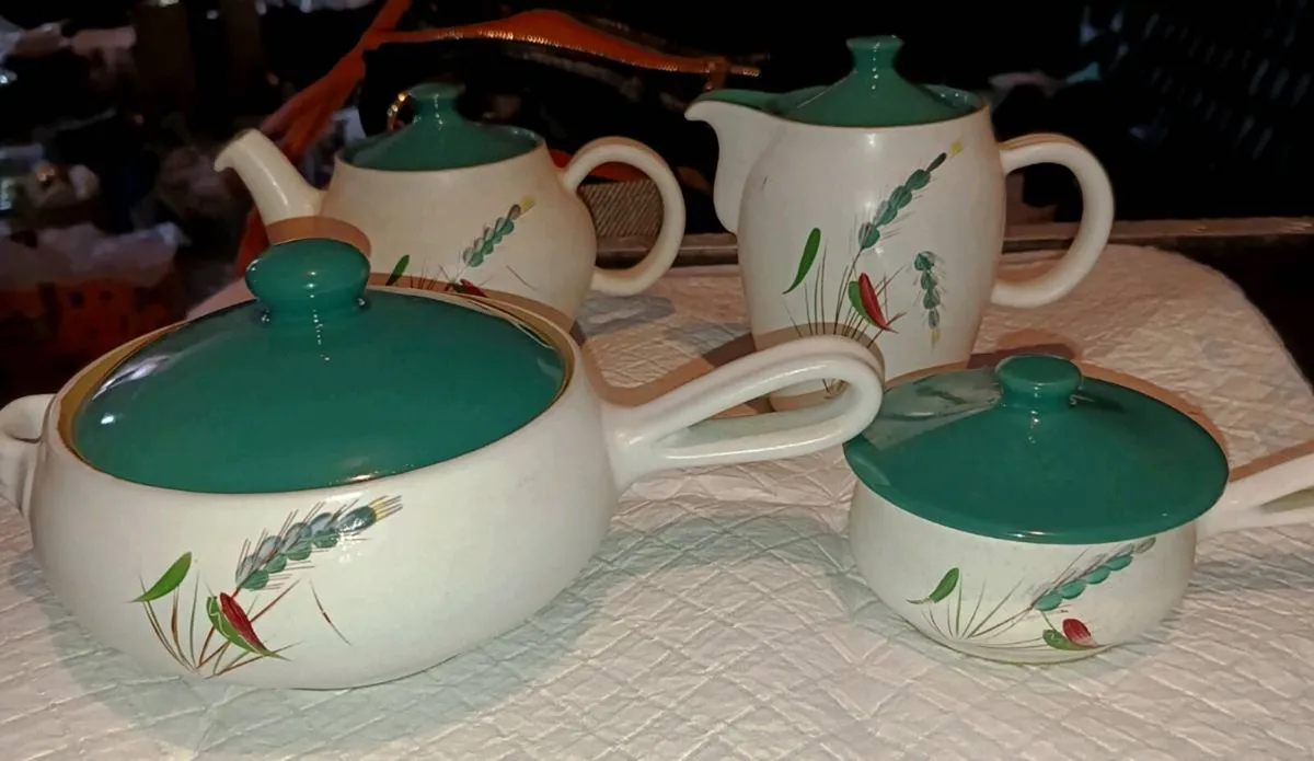 Signed Denby Green wheat set of 4 - Image 1