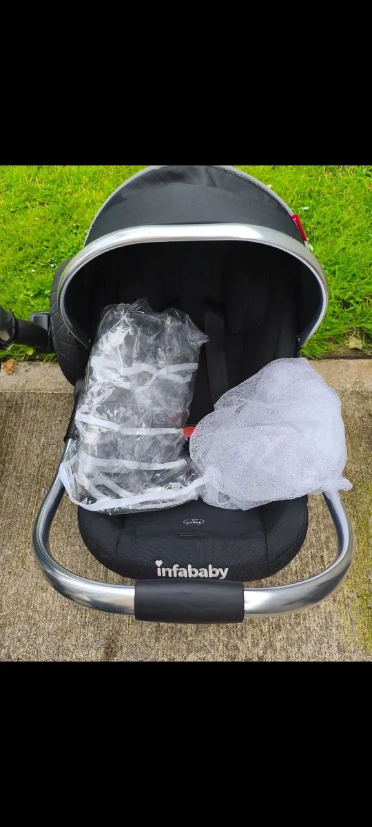 Infababy 3 in 1 travel system - Image 4