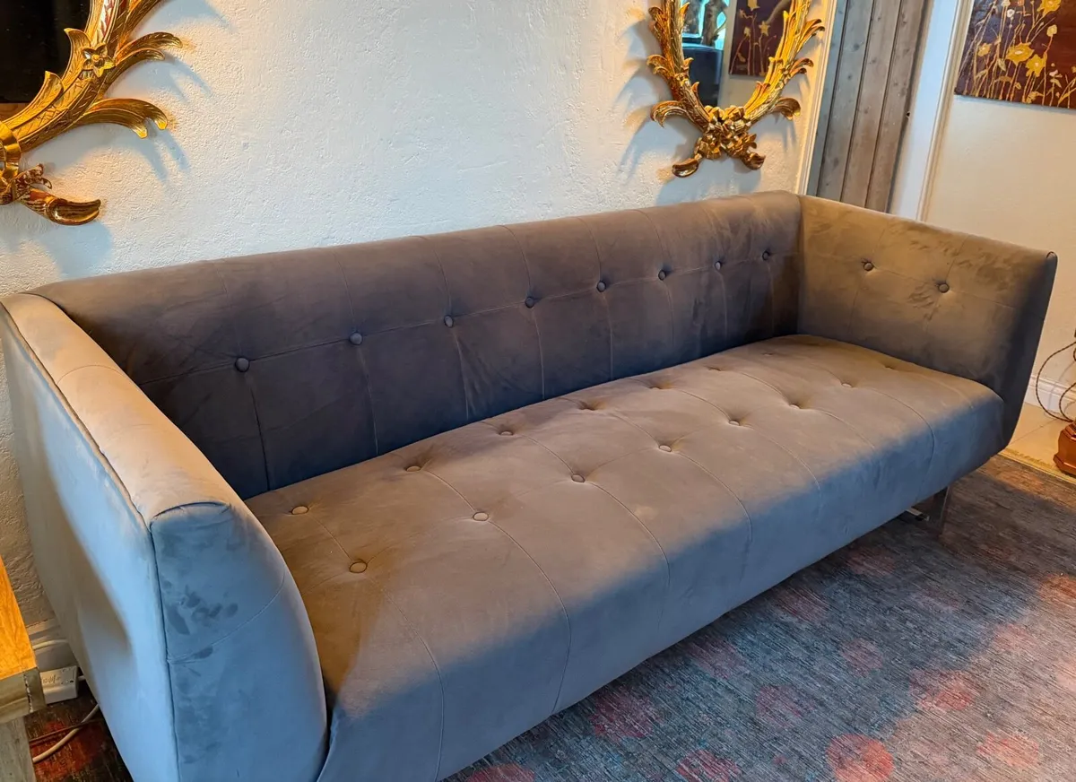 Quick sale cool sofa - Image 4