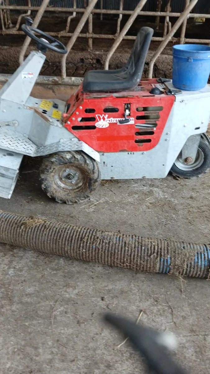 Westermann yard scraper transmission repairs - Image 1
