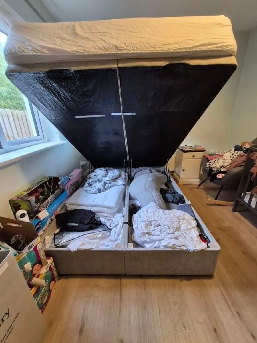 Double Ottoman Bed for sale - Image 3