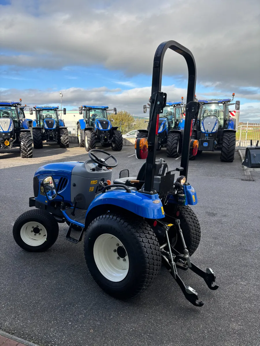 New Holland Boomer 25-136hrs - Image 3