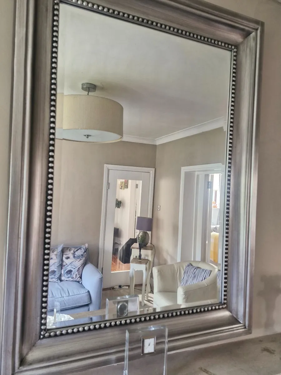 Mirror - Image 1