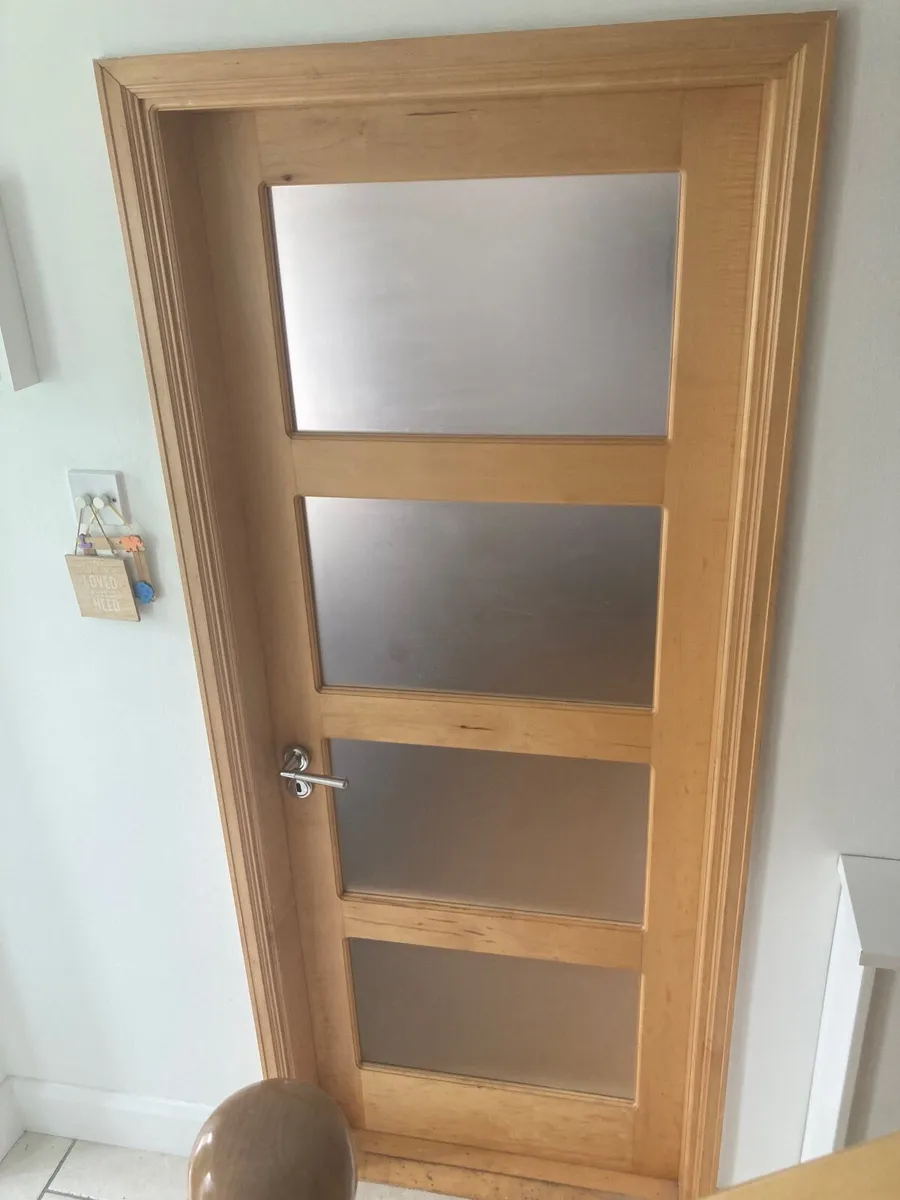 Wooden doors - Image 2