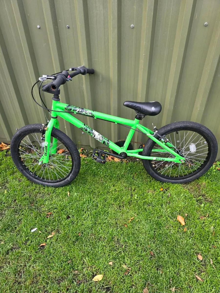 Stunt bike - Image 2