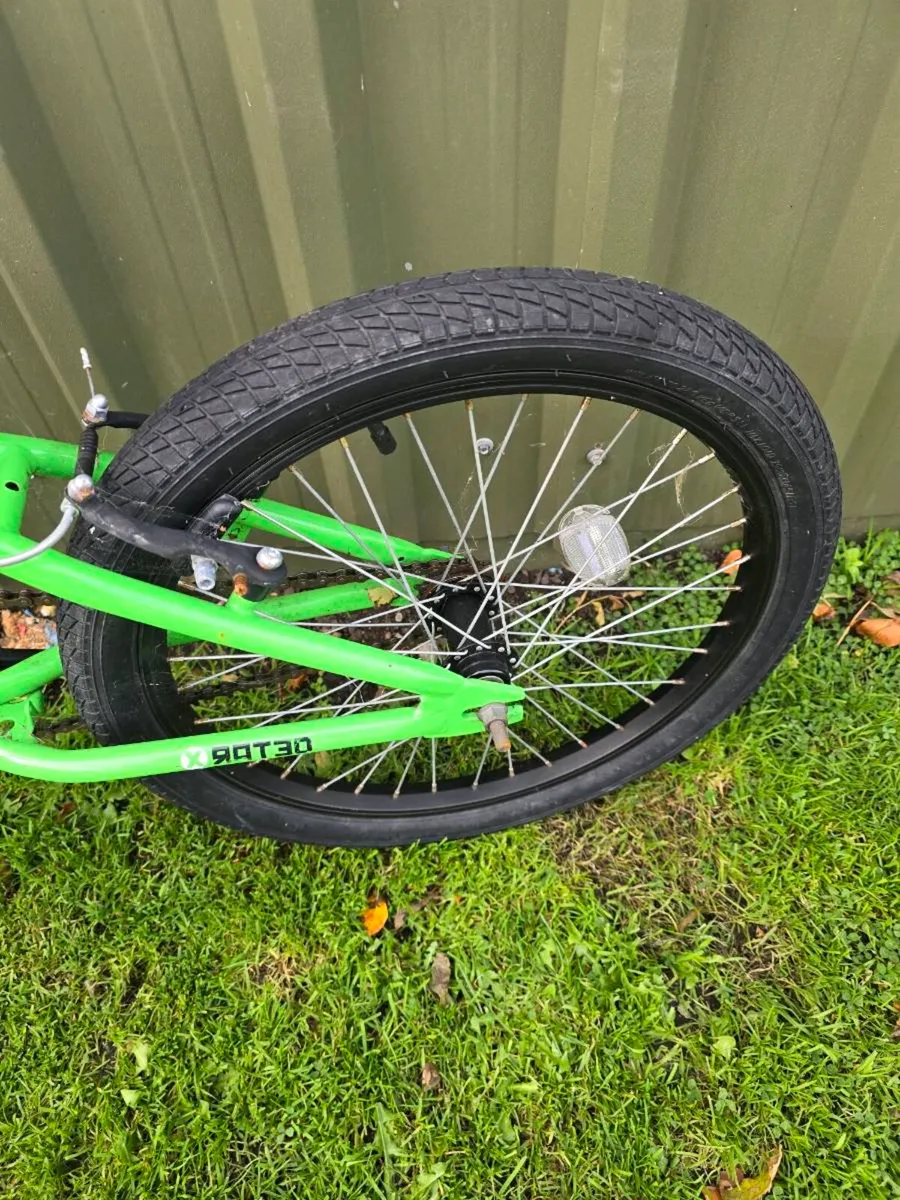 Stunt bike - Image 4