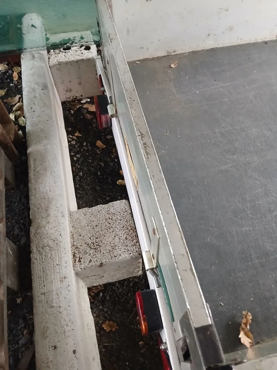 Aluminium  Indespension box trailer - Image 3