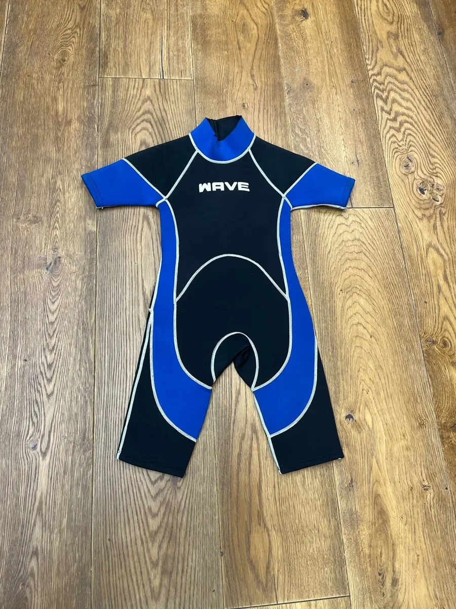Kids Wetsuit 6-7 - Image 1