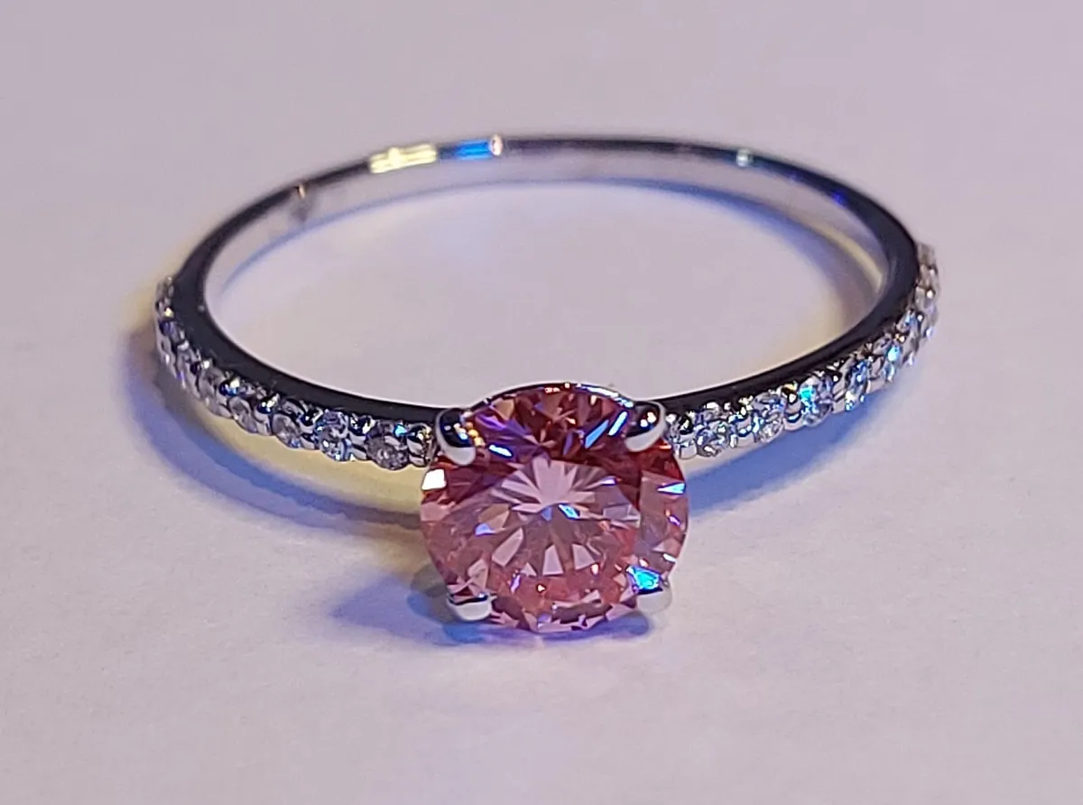 14k Gold ring with 1.03 ct Lab-Grown Diamond IGI - Image 1